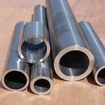 Acheter des plaques en tube de Grade 2, CP3, 3.7035: le prix de fournisseur de Электровек-acier