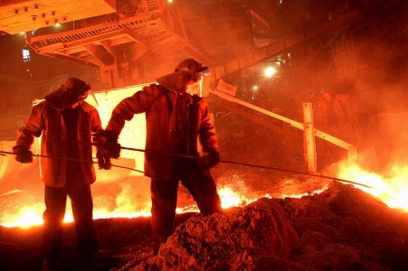 L'Inde a éclaté le scandale entre les métallurgistes et les constructeurs des machines